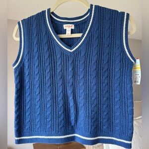 Cat & Jack NWT Blue Cable Knit V-Neck Sweater Vest with White Trim, Boys sz L